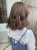 エム インターナショナル 春日部本店(EMU international) 濃いめ桜ピンクのインナーカラー