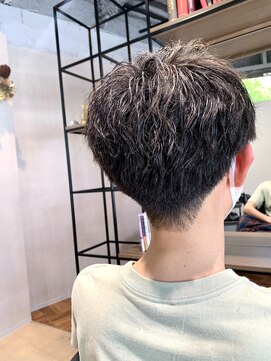 ユリイカビヨウシツ ツイストショート