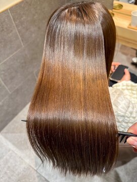 ブローテ ヘアアンドメイク(brote hair&make) 髪にドラマを。　縮毛矯正