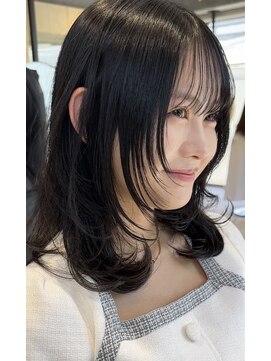 ティア(Tia.) 縮毛矯正/髪質改善トリートメント/ミディアムヘア/グレージュ