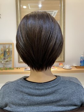 ヘアー プレイス ガーデン(Hair Place GARDEN) スッとまとまるショート