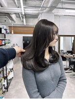 アット(at...)&nbsp;レイヤーカット.ロング.ミディアム.20代.30代.40代.50代