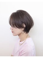 ルプラ ブリリアント(le-pla brilliant)&nbsp;ハンサムショート/ショートボブ/前下がり/センターパート/豊橋