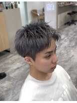 ヘーゼル 博多(HAZEL.)&nbsp;トリプルカラー シルバー/アップバングショート