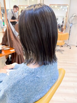 モリオ フロム ロンドン 成増店 【morio成増/児玉】外ハネミディアム ダークオリーブ