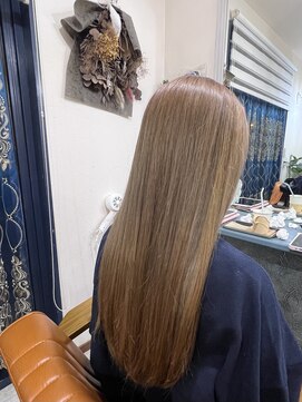 イデール(ideaile) ベージュカラー