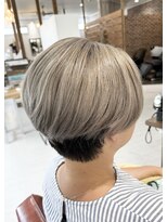 サロンドクオリア(Salon de Qualia)&nbsp;ハイトーンカラー/ケアブリーチ/白髪ぼかし