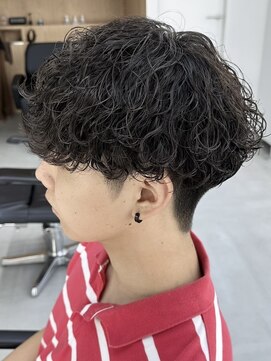 フィフス 天神大名(fifth) 天神大名メンズパーマ波巻きパーマプードルパーマッシュウルフ