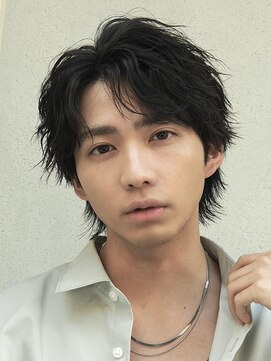 ローハ(Lowha) ソフトツイストウルフ/センターパート/ツイストパーマ