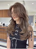 顔まわりレイヤー×小顔見えベージュロング