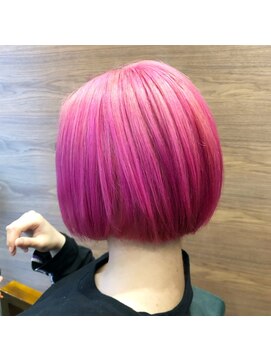 シンクサロン(Think Salon) ビビッドピンクボブ