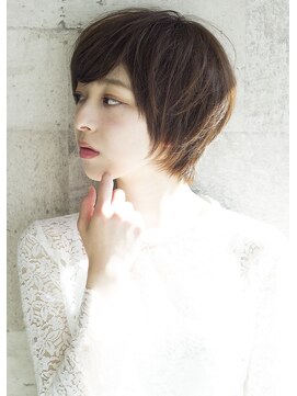 ロミー 本厚木(ROMMY.) 360°綺麗 骨格補正 ショートヘア