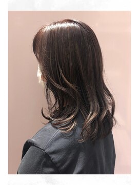 美容室ヴィ ザ ヴィ 《ナチュラルブラウン》