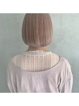 ロジッタ(ROJITHA) 【ROJITHA表参道原宿】ミルクティーベージュ×内巻きボブ