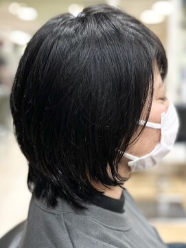 ヘアークリアー 春日部 大人可愛い襟足長め縦長ラインのショートスタイル/30代40代50代