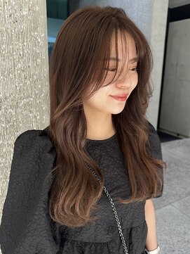 ローネス(LONESS) レイヤーカットとブラウンベージュ【表参道/青山】