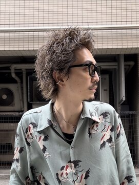 ゴリラビスケッツ(GORILLA BISCUITS) 異国情緒［メンズ/マッシュ/ツイストパーマ/眉毛］