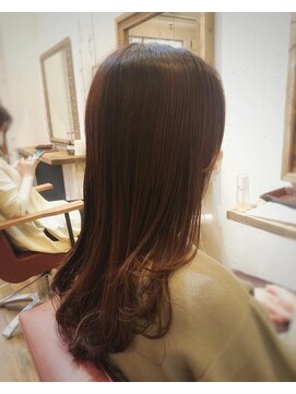 ウィーク 梅田(UiiC) 落ち着いた大人の柔らかなくすみカラー オレンジ uiic 中平鮎歌