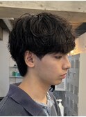 原宿メンズマッシュウルフ無造作シャドウパーマツーブロック黒髪