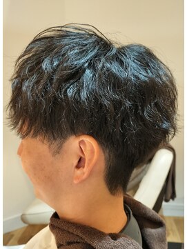 シャドウパーマ