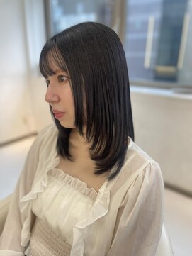 アスタリスク(asterisk) 軽い質感ハイレイヤーカット