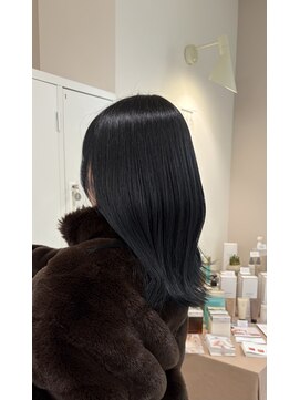 エウ(eu) blue black