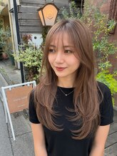 ヨナサン(Yona Saint) ロングレイヤー×アッシュベージュ