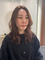 ロッカ(ROCCA)&nbsp;チェリーブラウンやわらかカールのミディレイヤー