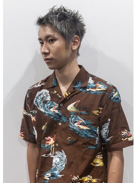 ヘアメイク エイト キリシマ(hair make No.8 kirishima) 〔No.8　中村〕ダブルカラー　シルバー　アッシュ