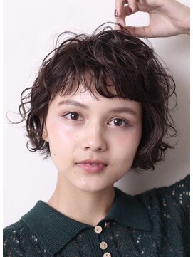 アイノア レラシオン(AInoa Relacion) ウェービーショート【Relacion亀有】