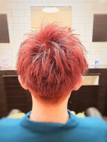 カルム 西日暮里(Calme) 赤髪×刈り上げツーブロックショート<理容室>[日暮里/床屋]