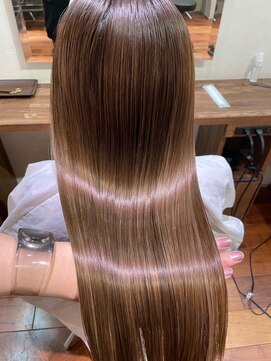 キュア 表参道(CURE) 黒髪/グレージュカラー/ココアベージュ/ヘルシーロング[表参道]