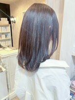 キャアリー(Caary)&nbsp;福山人気caaryシルバーグレージュレイヤーミディ愛され内巻き