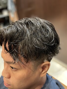 ヘアーモードキクチ 神田日銀通り店 神田毛流れパーマ