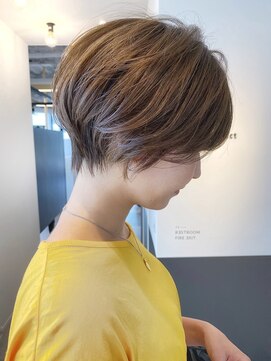 ワン バイ ジエクト(One by The Ect) 【似合わせ】小顔/フェザーショート/アプリコットオレンジ