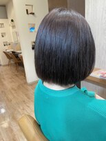 ヴィサージュクルー(VISAGE crew)&nbsp;うつむいてもフォルムの崩れないボブデザイン！