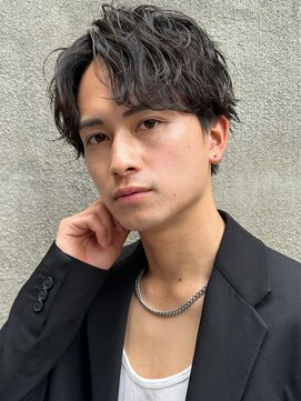 ロンドガルマン 名古屋(Lond GULLMAN) 【Lond GULLMAN江村】緩めツイスパ×センターパート