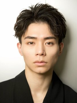 ルーシー 川越(LUCEY) センターパートフェザーパーマシャドウパーマメンズパーマ