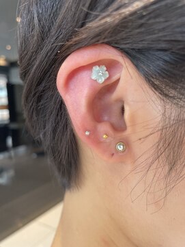 フロア(FLOOR) 耳つぼジュエリー