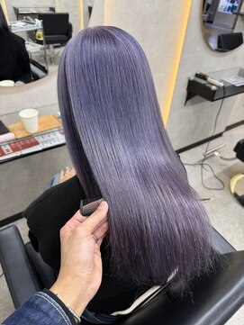黒髪クラゲヘアーオリーブグレー小顔ココアベージュ