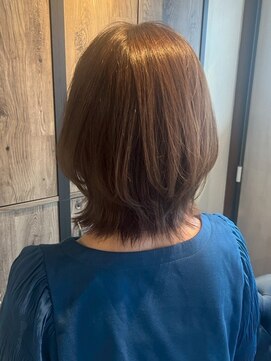 ナフィ バイ エイム 町田店(Nafie by eim) 大人可愛いネオウルフ/外ハネくびれミディアム/レイヤーカット