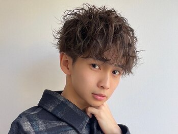 ツーダブルバイフィフス 茶屋町店(WW.. by fifth)の写真/サロンの仕上がりが家でも簡単に再現できる《波巻きスパイラルパーマ》で、かっこいいをライフスタイルに*