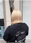 20代30代ブロンドカラー/ゆるふわボブ/ブリーチ/ハッシュカット
