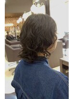 イタクラ 赤道店 (ITAKURA)&nbsp;ウルフパーマ/スパイラルパーマ/ミディアムヘア/くびれヘア