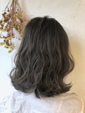 トゥーリ 筑紫野店(tuuli) tuuli / ブルージュ ロブ / 八谷昌直