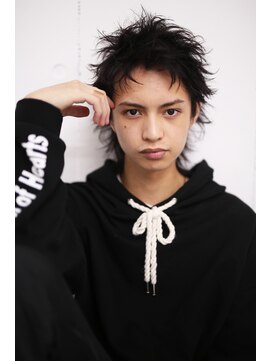 マグノリア(MAGNOLIA) ウルフスパイキーパーマヘア