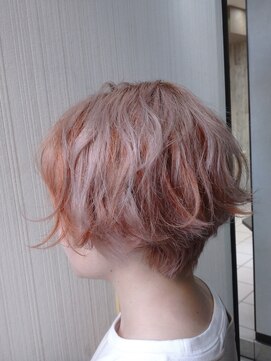 トムキャット(TOM CAT) 春カラー ホワイトピンクベージュ×オレンジベージュ