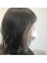 ケーオーエスビューティー(K O S beauty)&nbsp;ミディアムボブ×インナーカラー