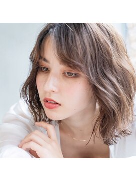 テイラー(Taylor) ［Taylor］☆大宮　マロンベージュ×ゆるふわミディ