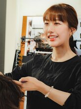 ラックスビー ユナイテッド 神戸三宮いくたロード店(LUXBE UNITED) RIE
